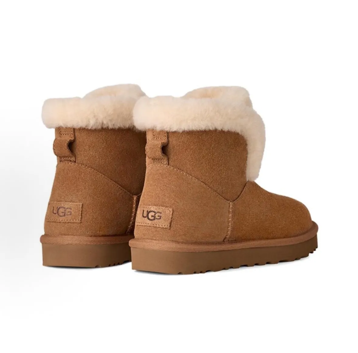The top version in Guangzhou has arrived. Local 💰600 UGG Classic Novelty comfortable and fashionable snow boots for women. Maroon color has arrived.